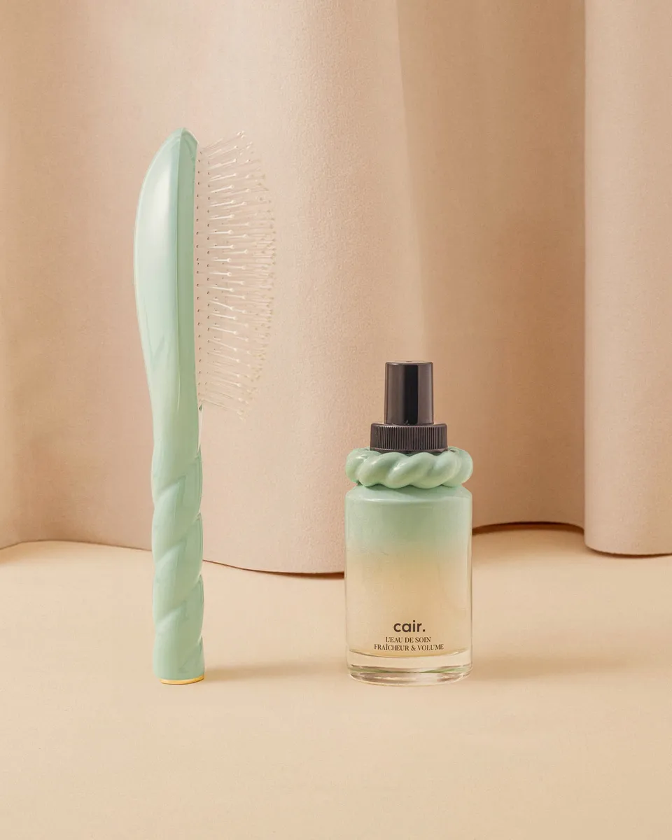 la-bonne-brosse-duo-fra-cheur-n-04-bleu-lagon-eau-de-soin-cair-purifie-et-volume image 1