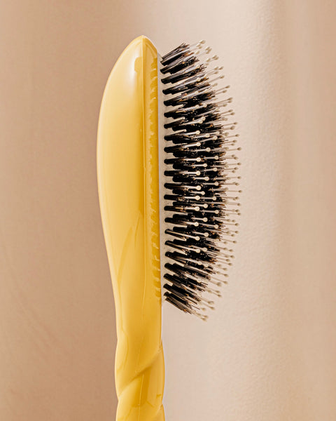 la-bonne-brosse-n-03-la-brosse-cuir-chevelu-sensible-l-indispensable-douceur-jau image 3
