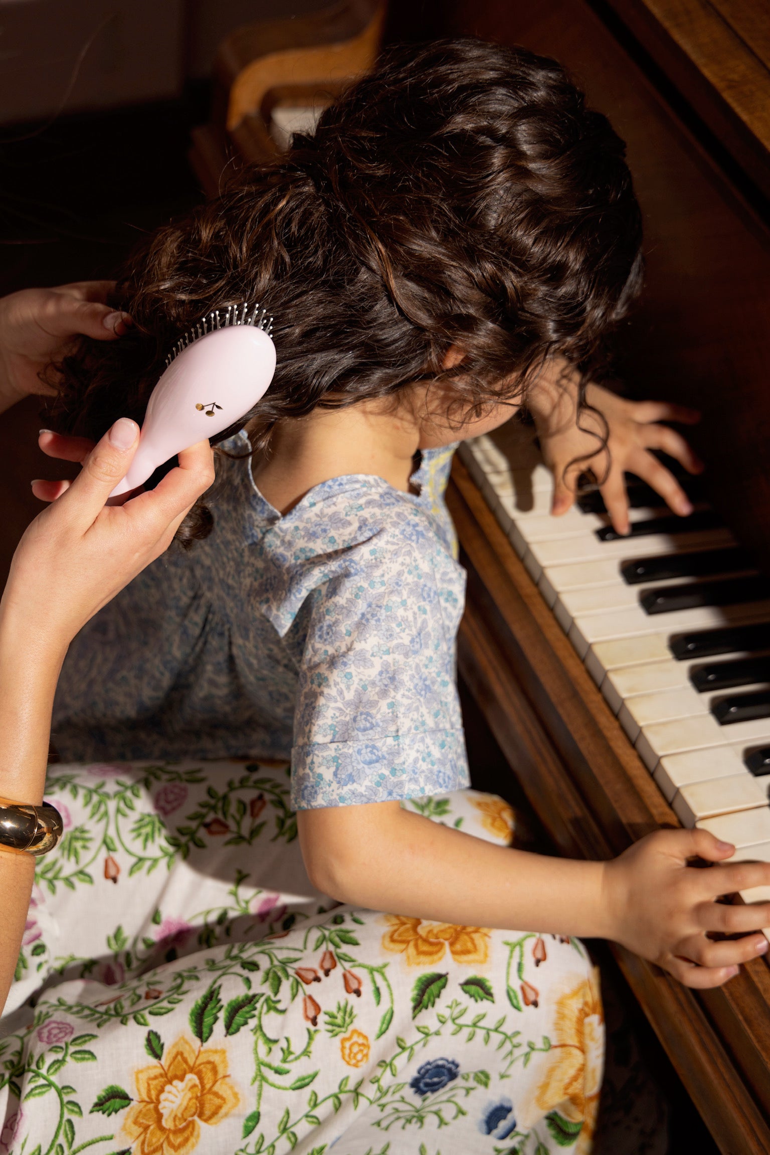 bonpoint-x-la-bonne-brosse-n-04-la-petite-brosse-enfant-rose-lilas-et-pochon-off image 2