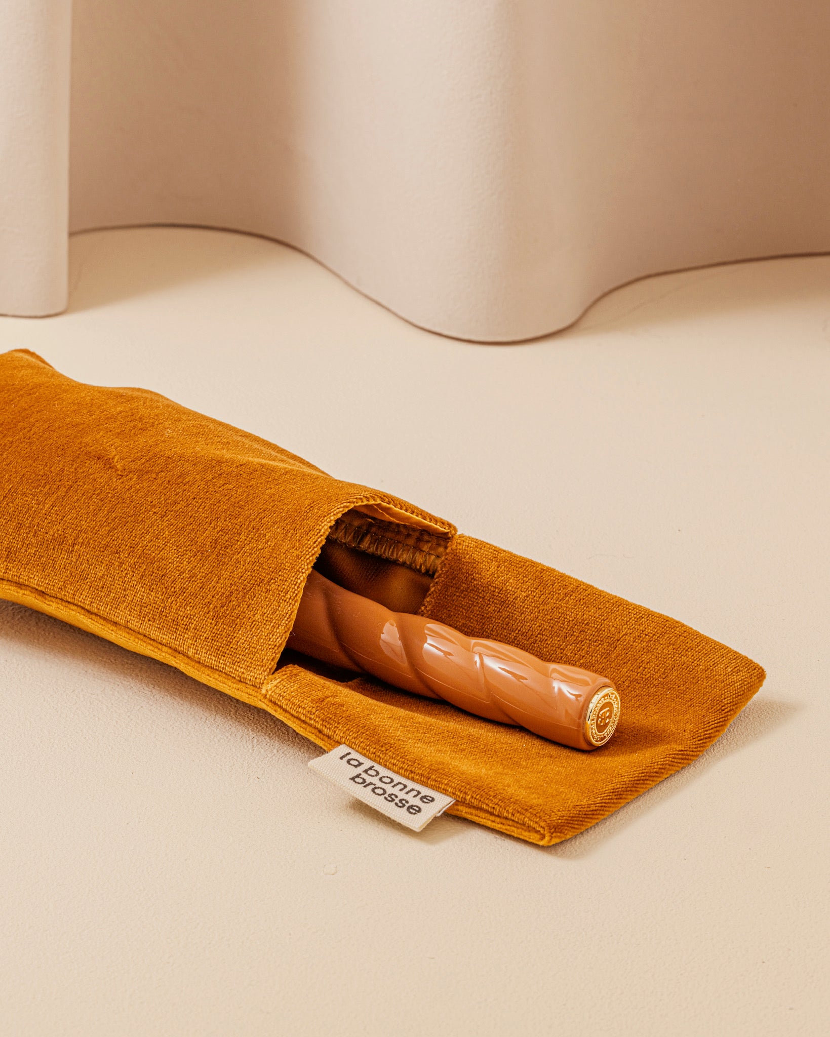 la-bonne-brosse-la-pochette-grande-brosse-terracotta image 4
