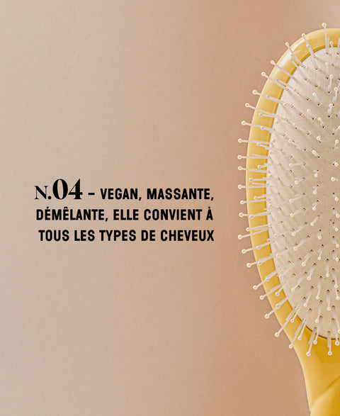 la-bonne-brosse-n-04-la-miracle-brosse-d-m-lante-massante-jaune-safran image 7
