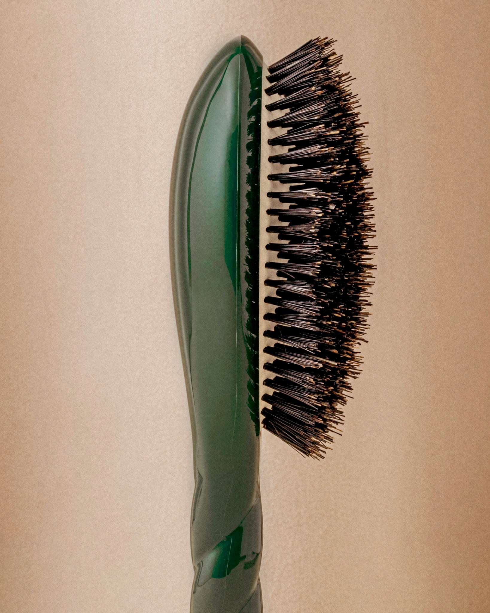 la-bonne-brosse-n-01-la-brosse-brillance-soin-l-universelle-vert-meraude image 3