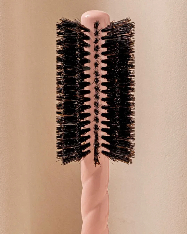 la-bonne-brosse-n-05-brosse-ronde-brushing-volume-style-rose-p-le image 1