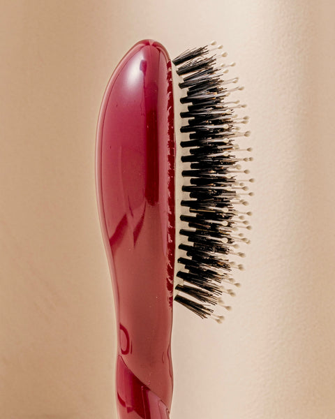 la-bonne-brosse-n-03-l-indispensable-douceur-petite-brosse-cuir-chevelu-sensible-7 image 3