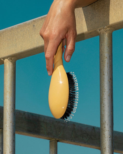 la-bonne-brosse-n-03-la-brosse-cuir-chevelu-sensible-l-indispensable-douceur-jau image 2