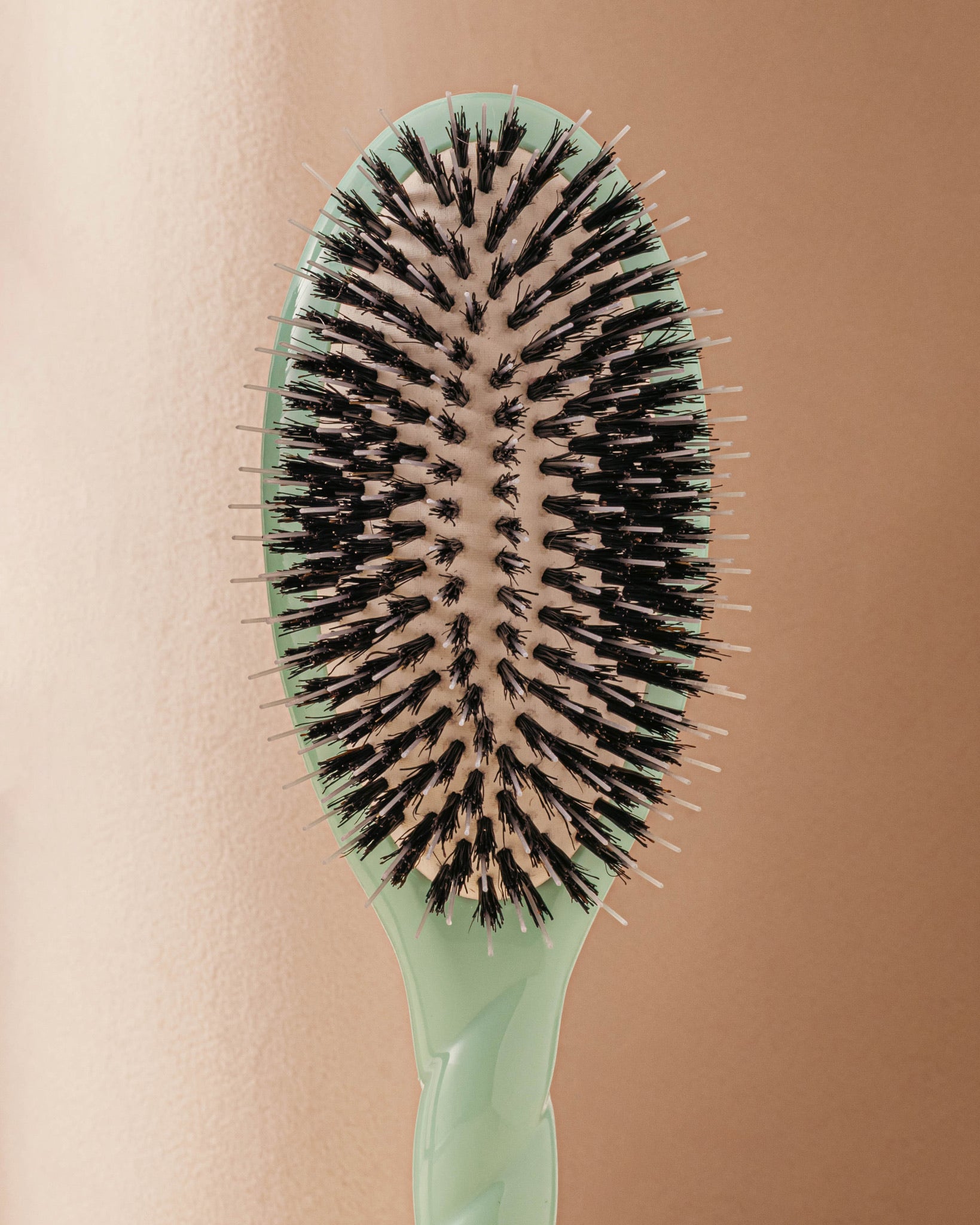 la-bonne-brosse-n-02-la-brosse-d-m-lante-soin-l-indispensable-grande-dition-limi image 4