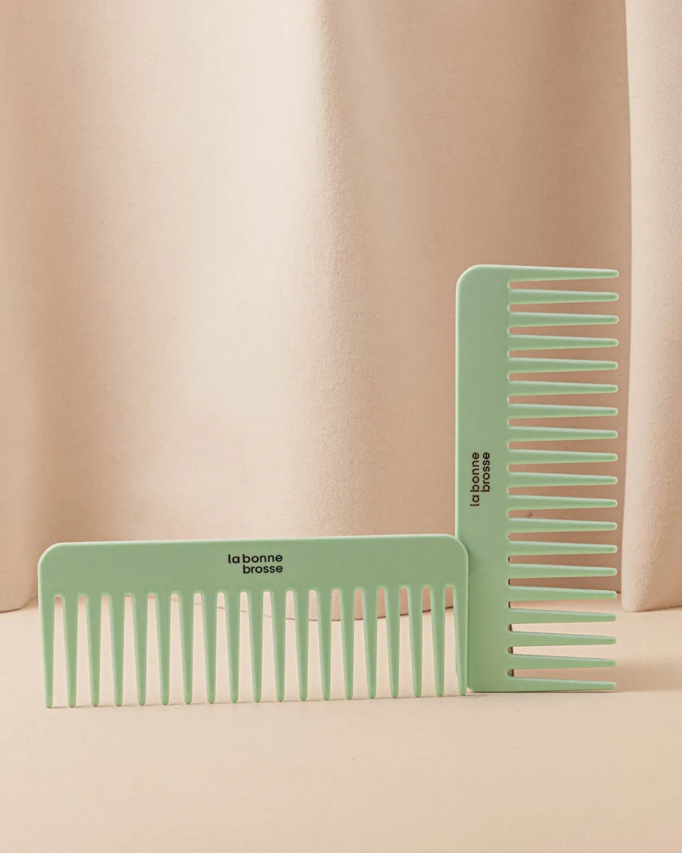 la-bonne-brosse-le-peigne-large-d-m-lant-en-ac-tate-bleu-lagon image 1
