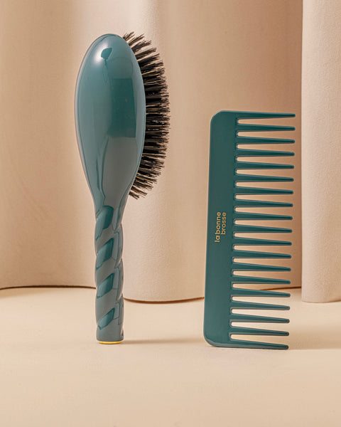 la-bonne-brosse-le-peigne-large-d-m-lant-en-ac-tate-bleu-encre-160x60x3-mm image 4