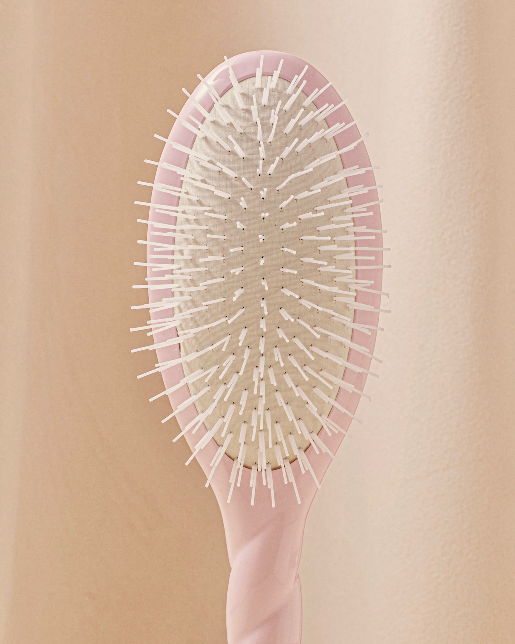 la-bonne-brosse-n-07-l-intense-brosse-d-m-lante-stimulante-grande-rose-lilas image 4