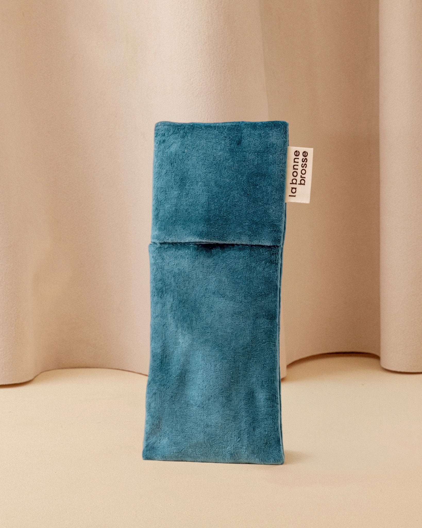 la-bonne-brosse-pochette-petite-brosse-bleu-jean-satin image 1
