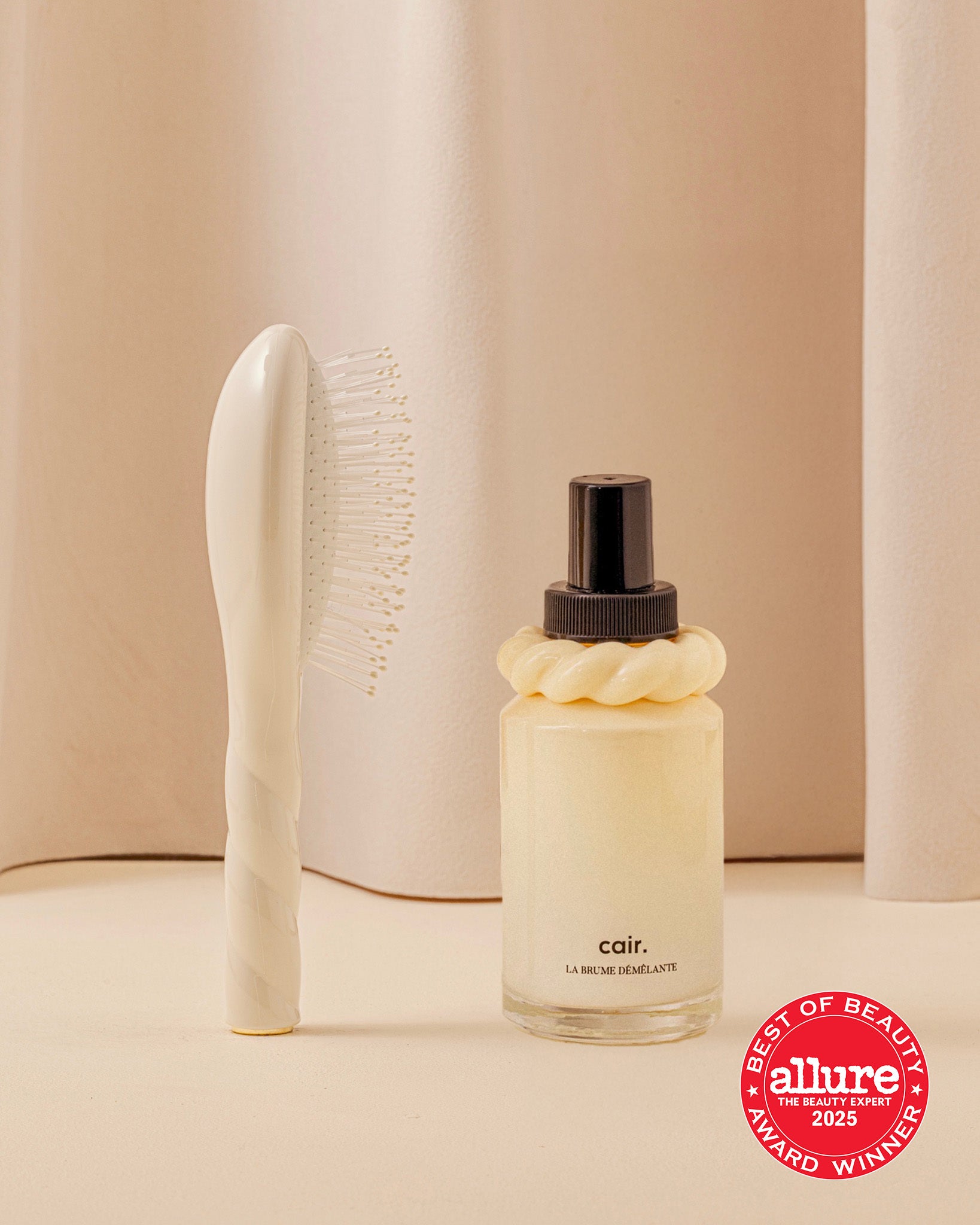 la-bonne-brosse-petit-duo-d-m-lage-petite-brosse-blanc-cr-me-brume-d-m-lante-cai image 1