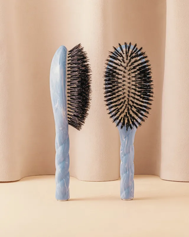 la-bonne-brosse-n-01-la-brosse-brillance-soin-l-universelle-dition-roseanna-blue image 1