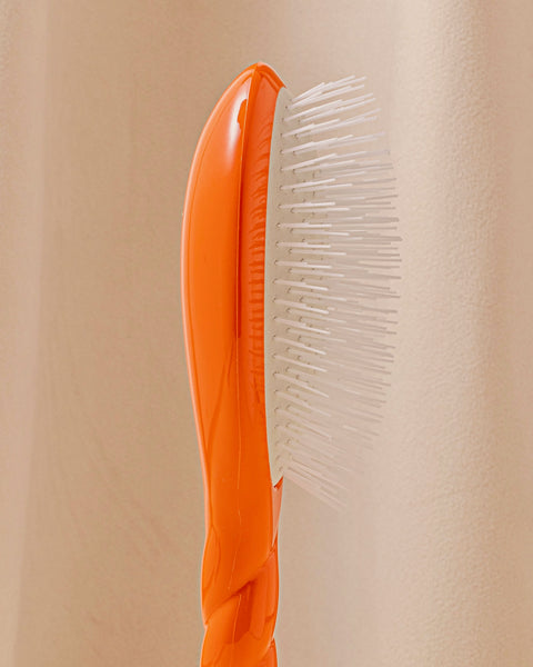 la-bonne-brosse-n-07-l-intense-brosse-d-m-lante-stimulante-grande-orange-seventi image 2