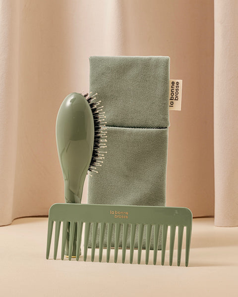 la-bonne-brosse-la-pochette-petite-brosse-vert-amande image 3
