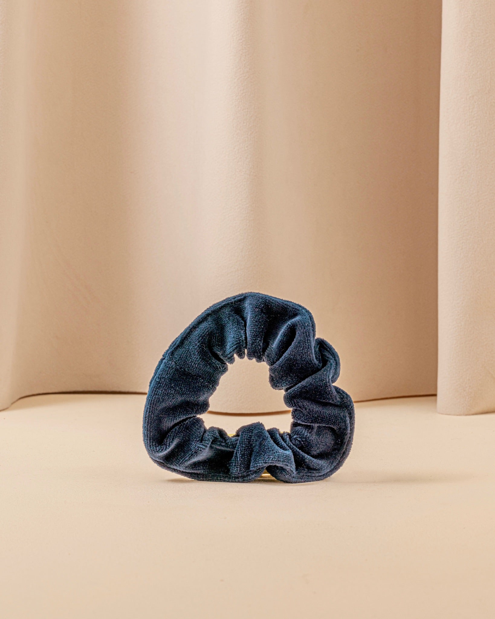 la-bonne-brosse-le-chouchou-chouchou-en-velours-coton-bio-bleu-lagon image 3