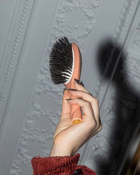 la-bonne-brosse-n-01-la-brosse-brillance-soin-l-universelle-corail image 4