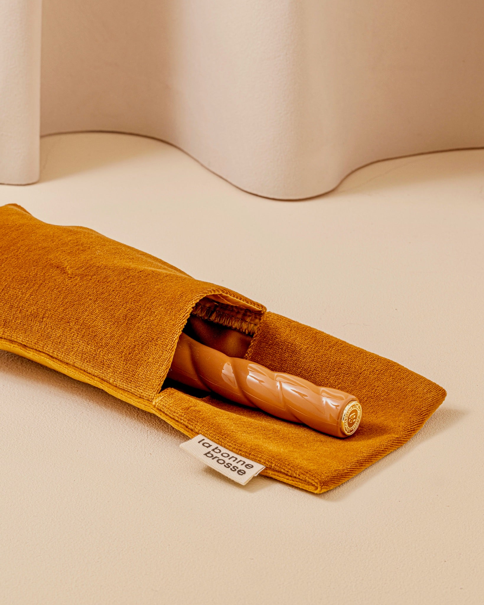 la-bonne-brosse-n-07-l-intense-brosse-d-m-lante-stimulante-grande-taille-terraco image 6