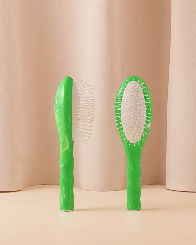la-bonne-brosse-n-04-la-miracle-petite-brosse-d-m-lante-massante-roseanna-tie-dy image 1