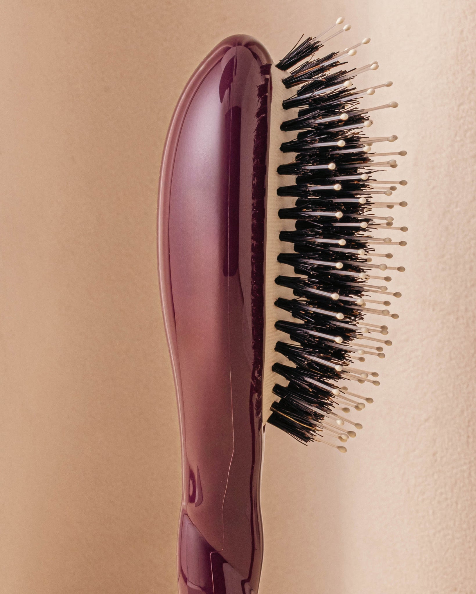 la-bonne-brosse-n-03-la-petite-brosse-cuir-chevelu-sensible-l-indispensable-douc image 3